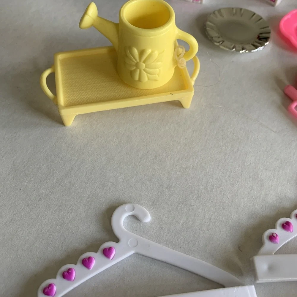 Barbie And Kelly Accessories 22 items
